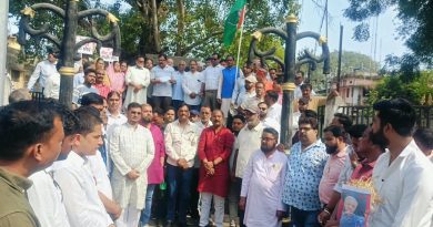 लोकतंत्र बचाओ सप्ताह में जिला कांग्रेस का विरोध प्रदर्शन“वोट बचाओ–देश बचाओ” पैदल मार्च, ज्ञानेश कुमार का पुतला दहन