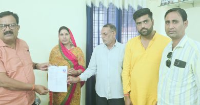 नवरात्रि के प्रथम दिवस के पावन अवसर पर माँ दुर्गा का आशीर्वाद लेकर नगर पालिका शिवपुर‑चरचा के अध्यक्ष पद हेतु लालमुनि यादव  ने अपनी दावेदारी प्रस्तुत की।